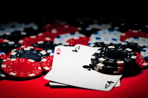sgp paito Volleyball live blackjack table streamed on mobile phone with dealer visible